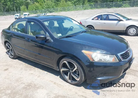 2008 Honda Accord 2.4 Ex z USA, uszkodzony, nr VIN JHMCP267X8C037610